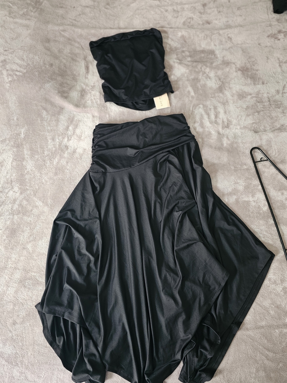 SHEIN Black Asymmetric Flow Skirt Set